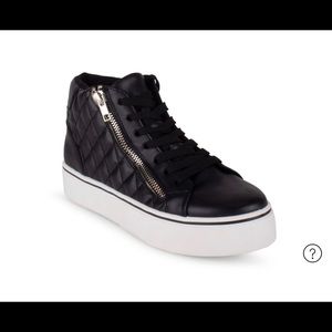 Women's Hudson High Top Sneaker Women's Shoes In Black size 6